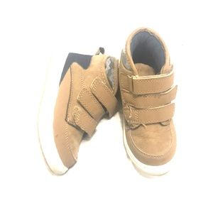 Oshkosh toddler boot shoes, Size 8